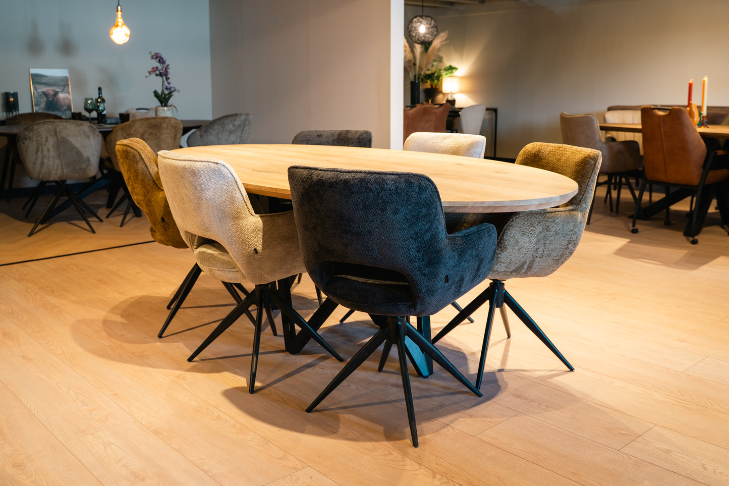 Massief Eiken Ovalen Tafel