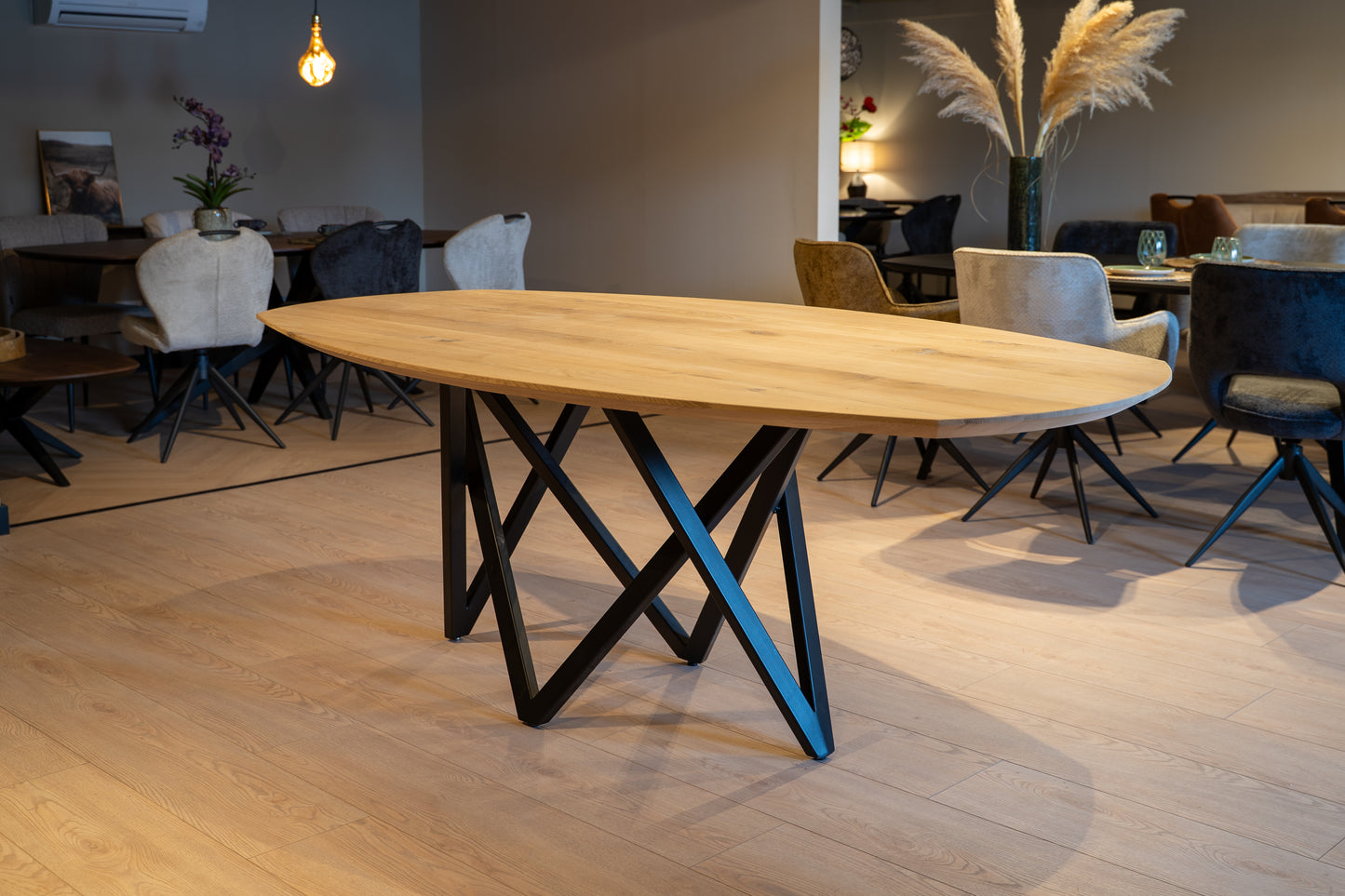Massief Eiken Deens Ovalen Tafel - Met Hoek